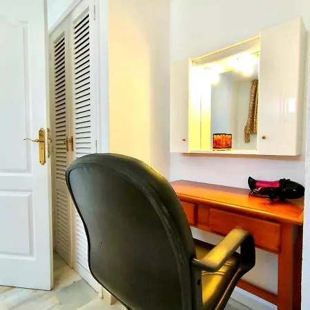 Apartamento Solo Adultos, Bien Comunicado, Freewifi, Piscina En Tenerife Sur Cerca De Playa De Las Americas