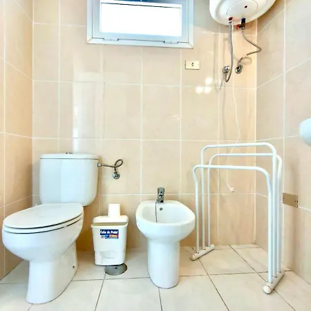 Apartamento Solo Adultos, Bien Comunicado, Freewifi, Piscina En Tenerife Sur Cerca De Playa De Las Americas 아파트 *