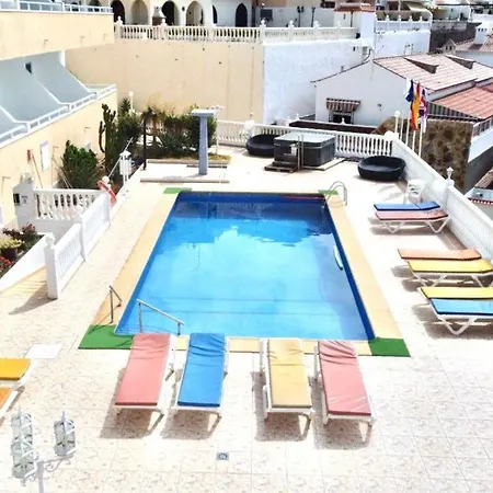 Apartamento Solo Adultos, Bien Comunicado, Freewifi, Piscina En Tenerife Sur Cerca De Playa De Las Americas 아파트 *