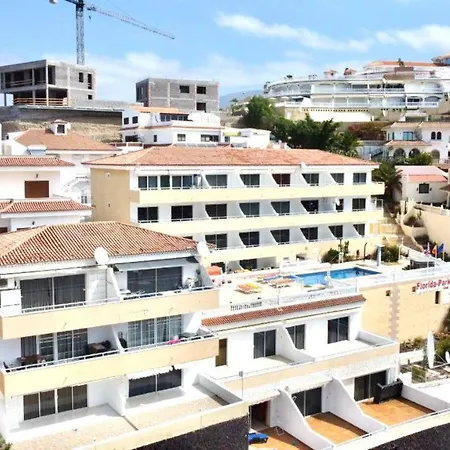 Apartamento Solo Adultos, Bien Comunicado, Freewifi, Piscina En Tenerife Sur Cerca De Playa De Las Americas 아파트 *
