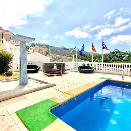 Apartamento Solo Adultos, Bien Comunicado, Freewifi, Piscina En Tenerife Sur Cerca De Playa De Las Americas Apartamento *