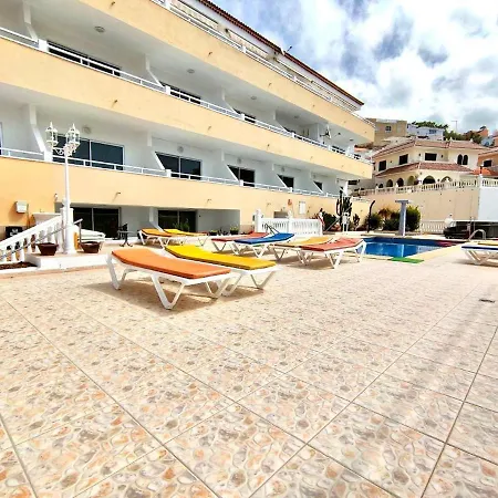 Apartamento Solo Adultos, Bien Comunicado, Freewifi, Piscina En Tenerife Sur Cerca De Playa De Las Americas Apartamento