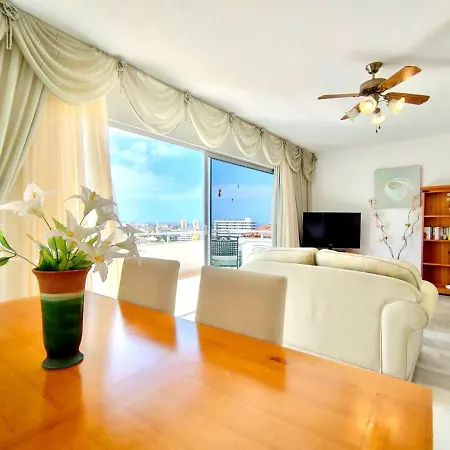 Apartamento Solo Adultos, Bien Comunicado, Freewifi, Piscina En Tenerife Sur Cerca De Playa De Las Americas