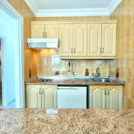 Apartamento Solo Adultos, Bien Comunicado, Freewifi, Piscina En Tenerife Sur Cerca De Playa De Las Americas 아파트